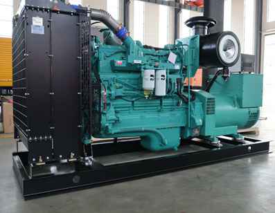 昆明雄杰在线教育平台有限公司100KW康明斯柴油发电机多少钱